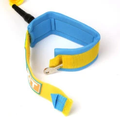 LEASH DE SUP HOWZIT COIL JAUNE/BLEU 9' -Kayak Gonflable Soldes leash de sup howzit coil jaune bleu 9 1 3