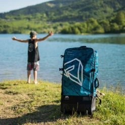 SAC A ROULLETTES AQUA MARINA BLUEBERRY -Kayak Gonflable Soldes sac a roullettes aqua marina blueberry 3
